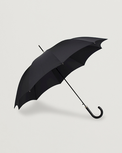 Mies | Tyylikkäänä sateella | Fox Umbrellas | Hardwood Automatic Umbrella Black