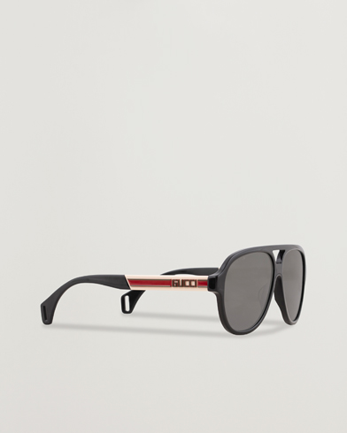 Mies | Pilottiaurinkolasit | Gucci | GG0463S Sunglasses Black/White/Grey