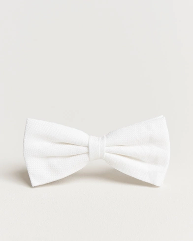 Mies | The Classics of Tomorrow | Amanda Christensen | Cotton Pique Pre Tie White