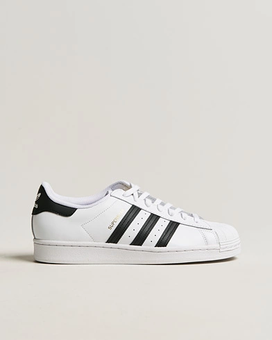 Mies | Matalavartiset tennarit | adidas Originals | Superstar Sneaker White/Black