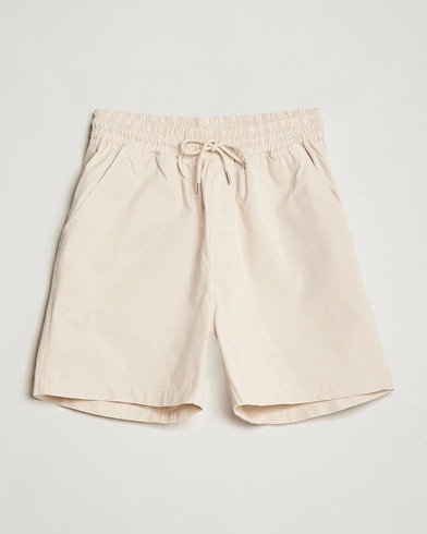 Mies | Wardrobe Basics | Colorful Standard | Classic Organic Twill Drawstring Shorts Ivory White