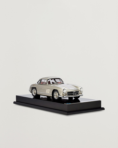 Mies | Koristeet | Ralph Lauren Home | 1955 Mercedes Gullwing Coupe Model Car Silver