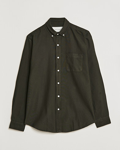 Mies | Rennot | A Day's March | Moorgate Dyed Oxford Shirt Seaweed