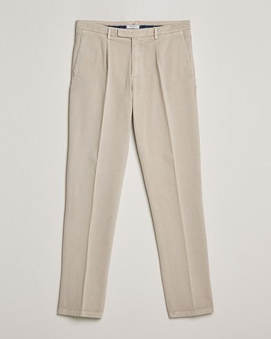 Mies |  | Boglioli | Pleated Cotton Twill Trousers Beige