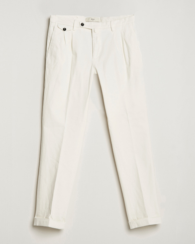 Mies | Chinot | Briglia 1949 | Easy Fit Pleated Cotton Stretch Chino Off White