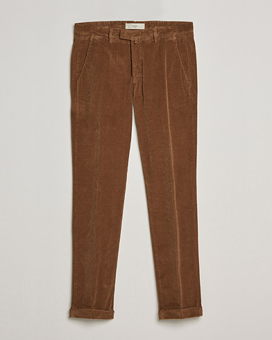 Mies | Chinot | Briglia 1949 | Slim Fit Corduroy Trousers Brown