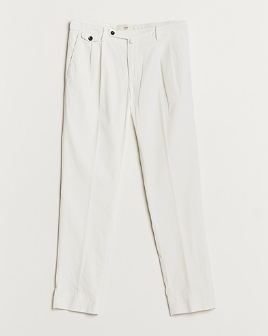 Mies | Chinot | Briglia 1949 | Easy Fit Corduroy Trousers Off White