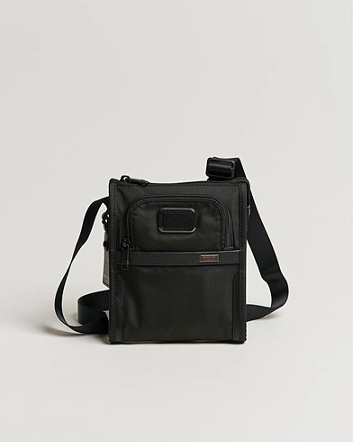 Mies | Olkalaukut | TUMI | Alpha 3 Pocket Small Crossbody Bag Black