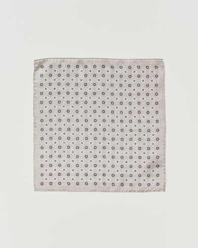 Mies | Taskuliinat | Amanda Christensen | Silk Oxford Printed Flower Porcket Square Cream