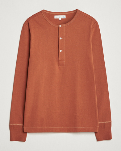 Mies | Isoisänneuleet | Merz b. Schwanen | Classic Organic Cotton Henley Sweater Sierra Red