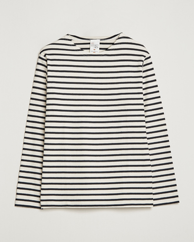 Mies |  | Nudie Jeans | Charles Sailor Striped Crew Neck Off White/Black