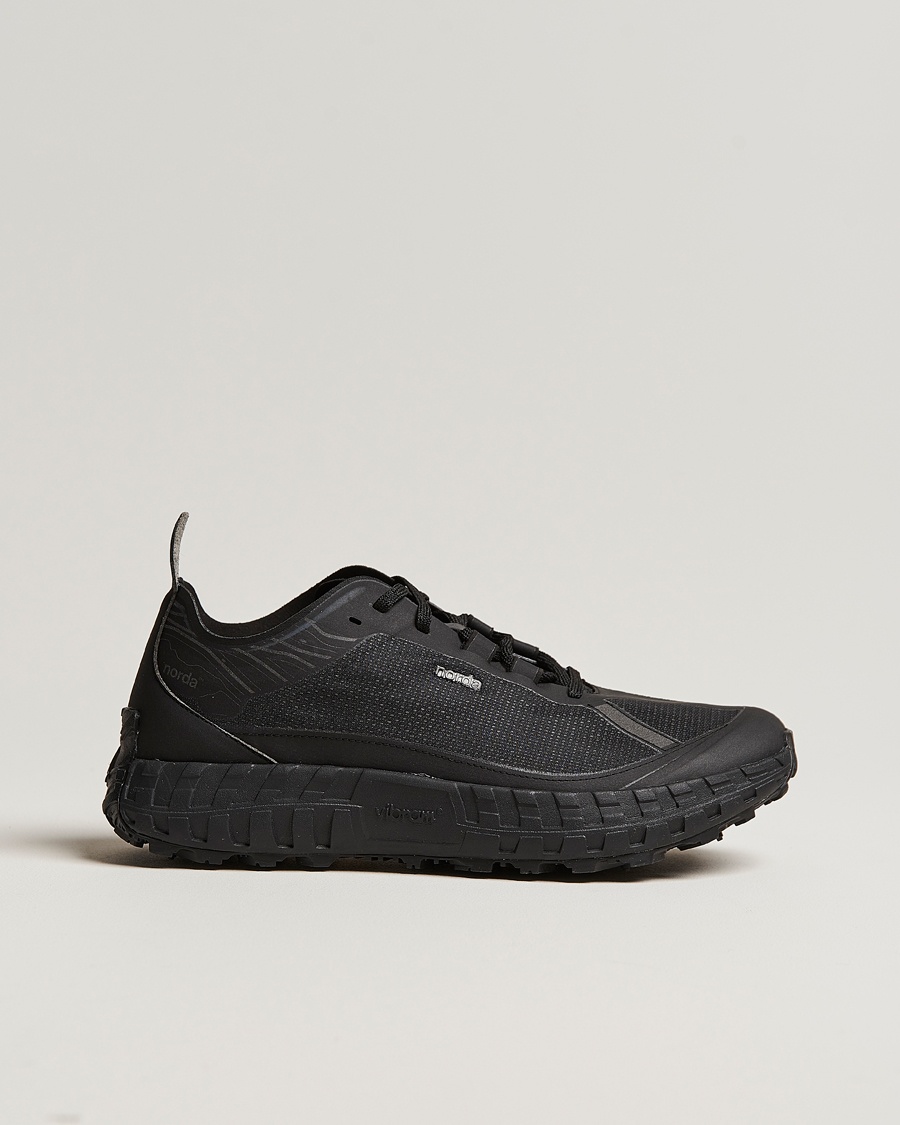 Norda 001 Running Sneakers Stealth Black – Musta