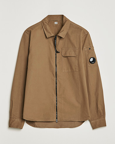 Mies | Paitatakkien aika | C.P. Company | Garment Dyed Gabardine Zip Shirt Jacket Khaki brown