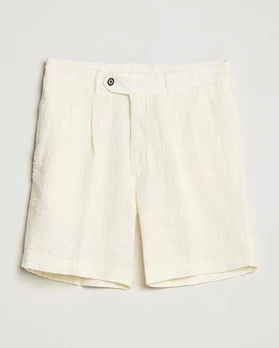 Mies | Chino-shortsit | Oscar Jacobson | Tanker Pleated Crepe Cotton Shorts White