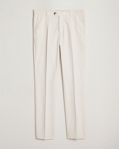 Mies | Quiet Luxury | Brunello Cucinelli | Slim Fit Pleated Trousers Off White