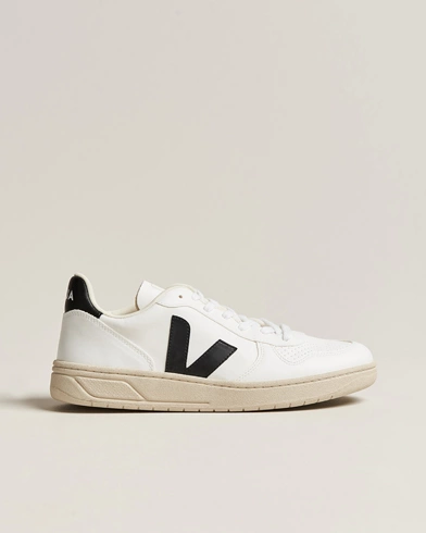 Mies |  | Veja | V-10 Vegan Leather Sneaker White/Black