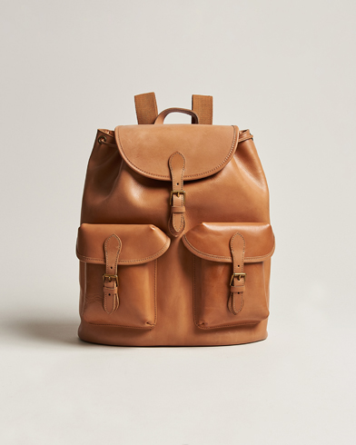Mies | Ralph Lauren Holiday Gifting | Polo Ralph Lauren | Heritage Leather Backpack Tan