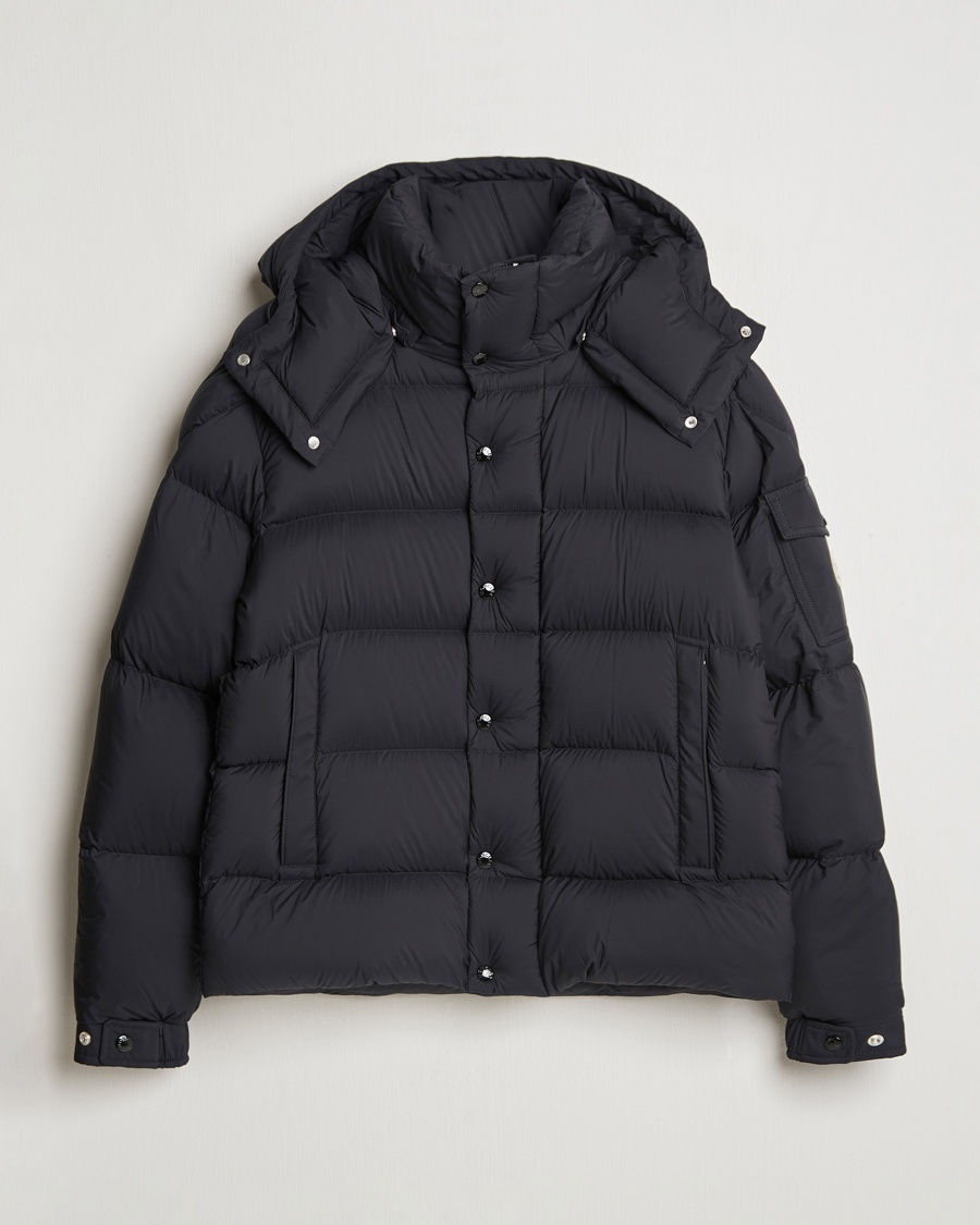 Moncler Vezere Down Jacket Black – Musta