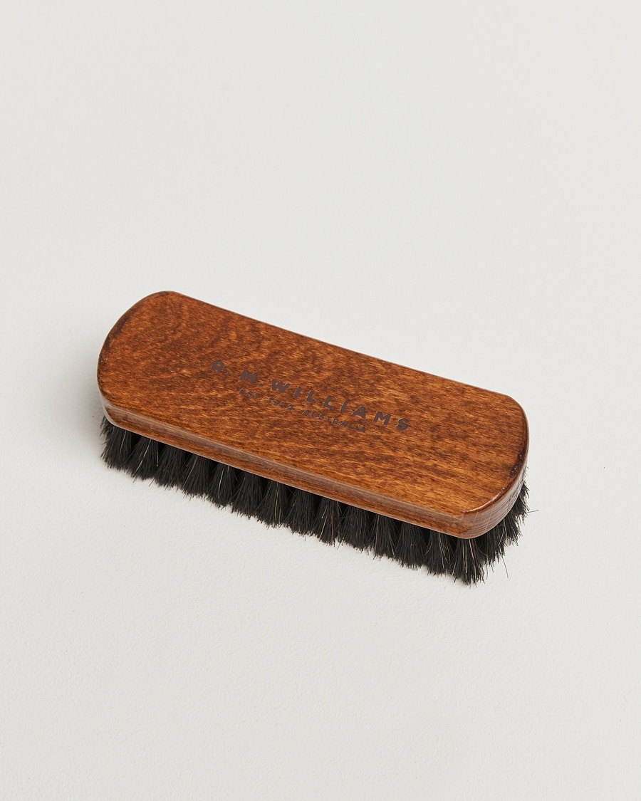R.M.Williams Medium Brush Black – Musta