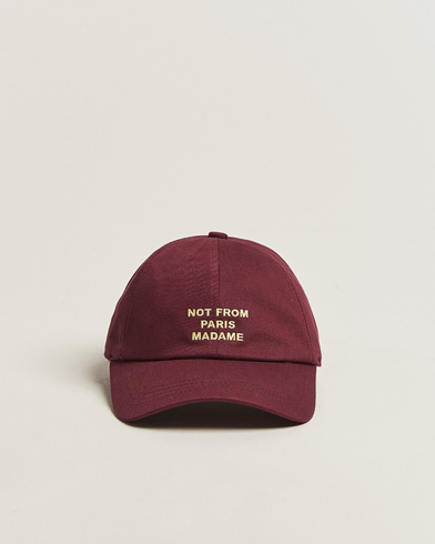 Drôle de Monsieur Slogan Baseball Cap Wine – Punainen