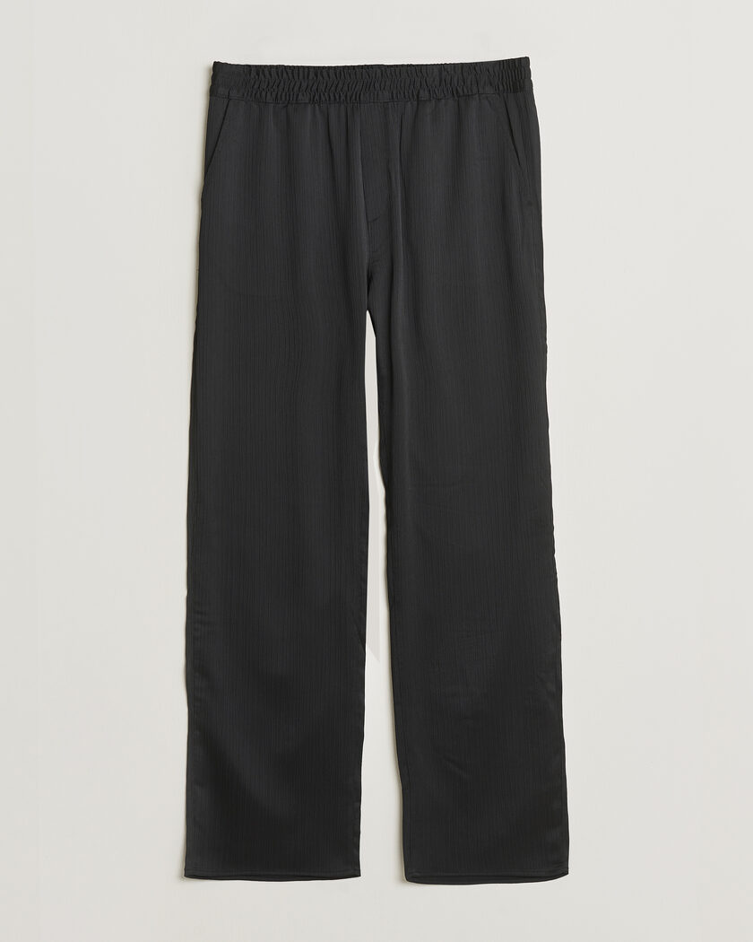 LES DEUX Houston Plissé Pants Black – Musta