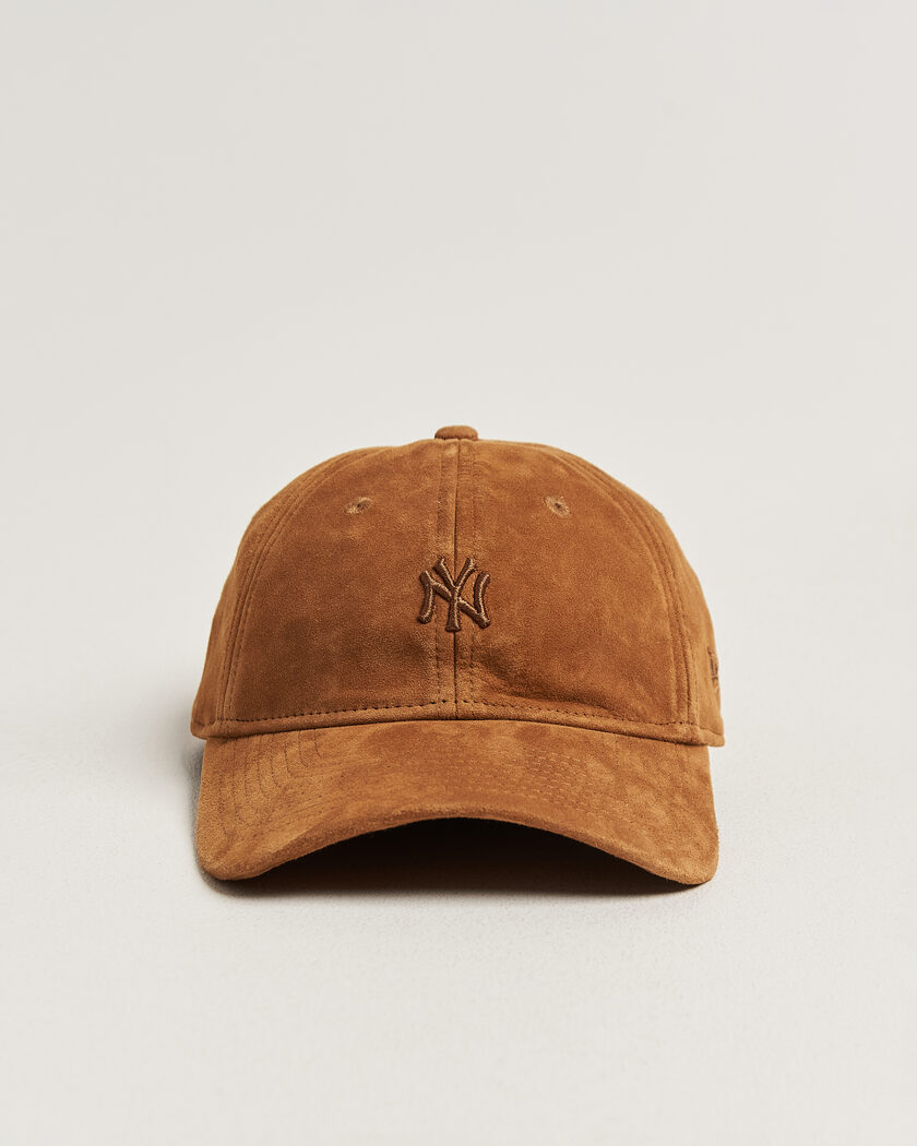 New Era 9Twenty Suede New York Yankees Cap Brown – Ruskea