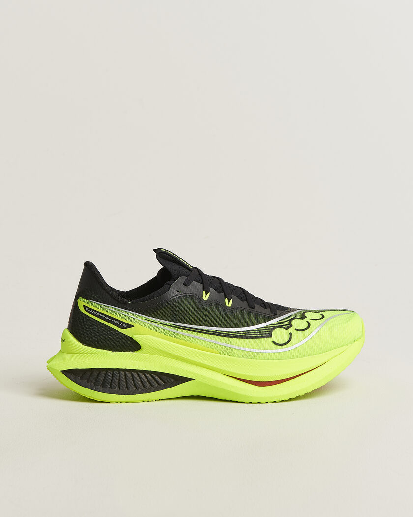 Saucony Endorphin Pro 5 Black/Shock – Musta