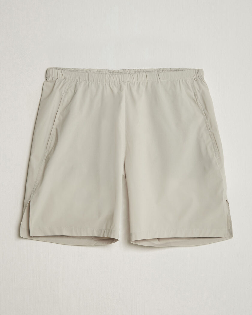 Houdini Pace Light Shorts Greenish Grey – Harmaa