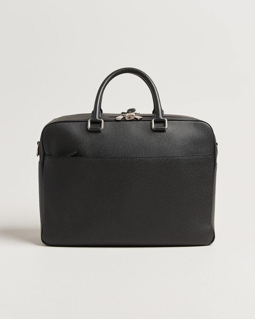 Louis Vuitton Pre-Owned Overnight Bag Taiga Leather Black – Musta