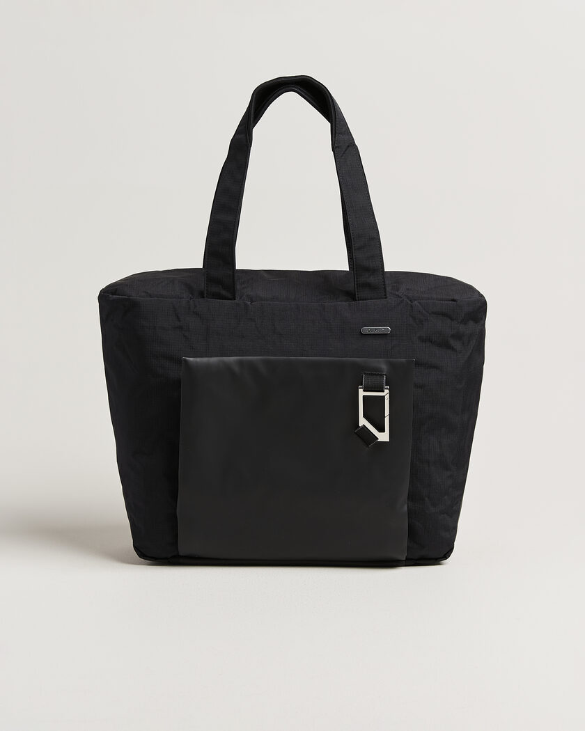 DB Entour Tote 22L Black Out – Musta