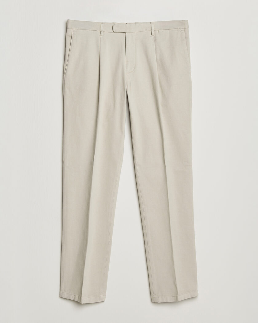 Boglioli Pleated Cotton Twill Chinos Light Beige – Beige