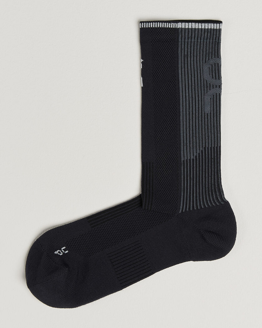 On Performance Run Sock High Black – Musta