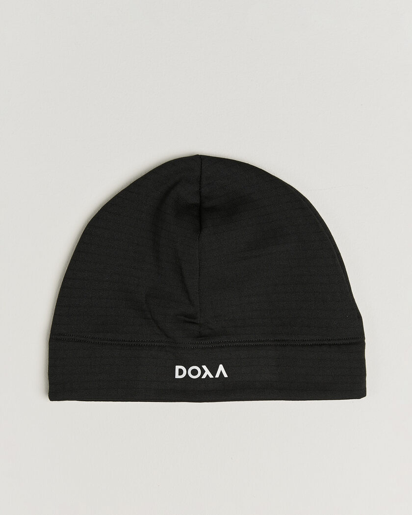 DOXA Beanie Black – Musta