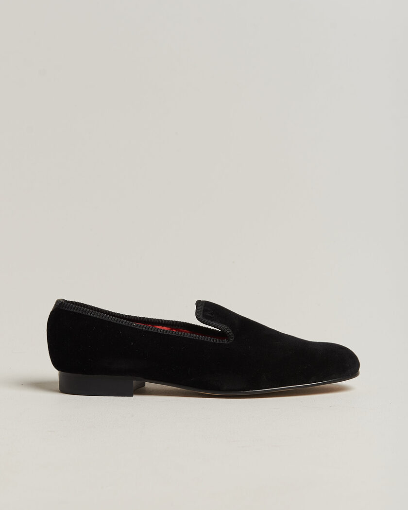 Bowhill & Elliott Plain Albert Pump Black Velvet – Musta