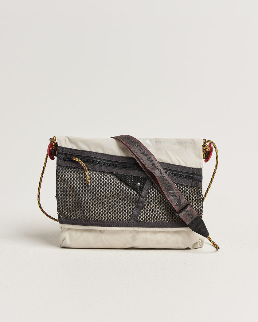 Klättermusen Algir Foldover Bag Putty Grey – Harmaa