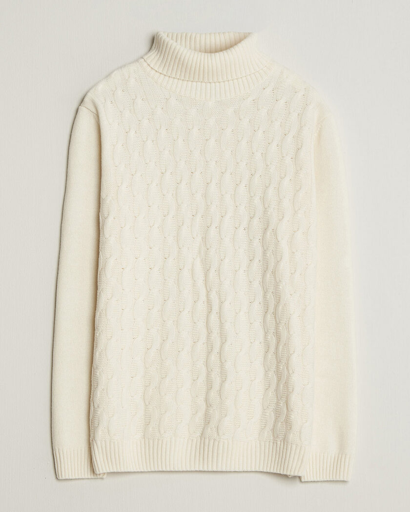 Oscar Jacobson Seppo Cable Knitted Rollneck White – Valkoinen