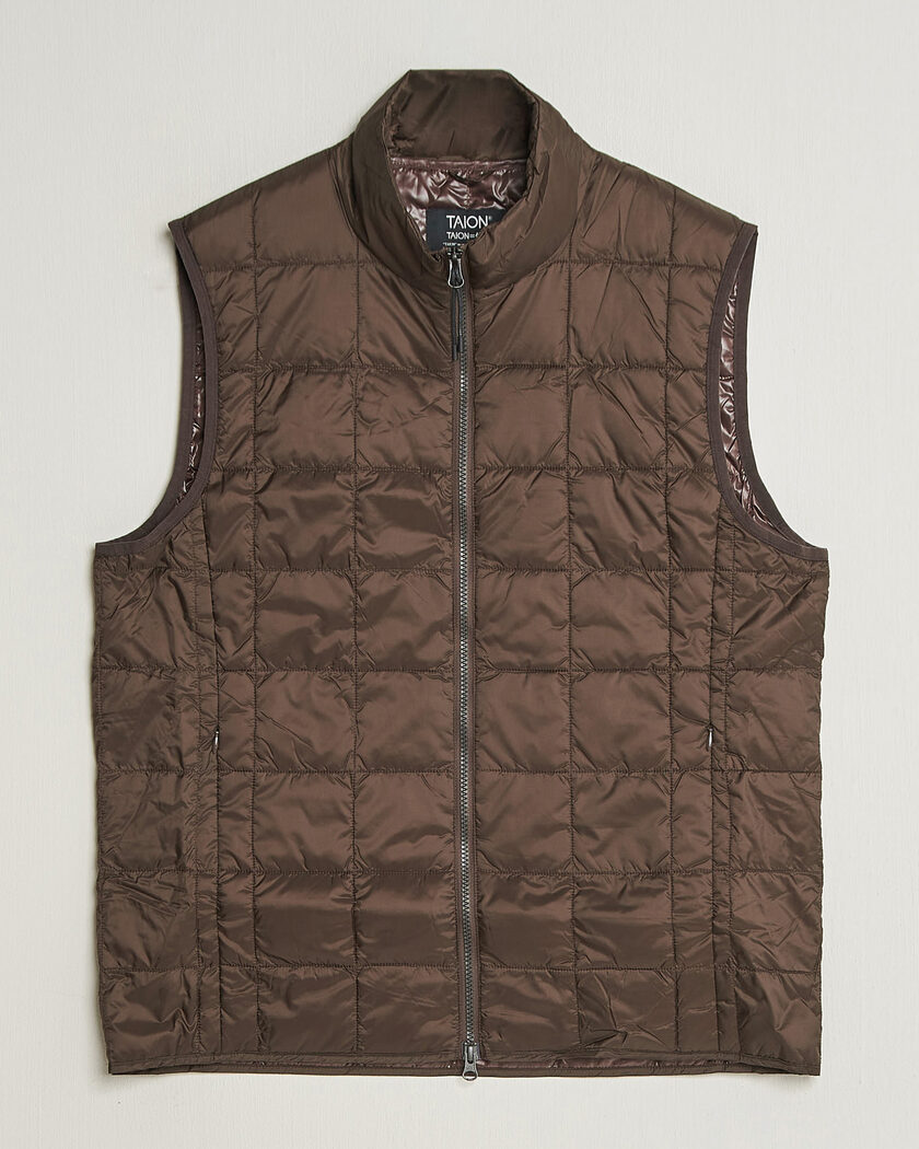 TAION High Neck Full Zip Lightweight Down Vest Dark Choco – Ruskea