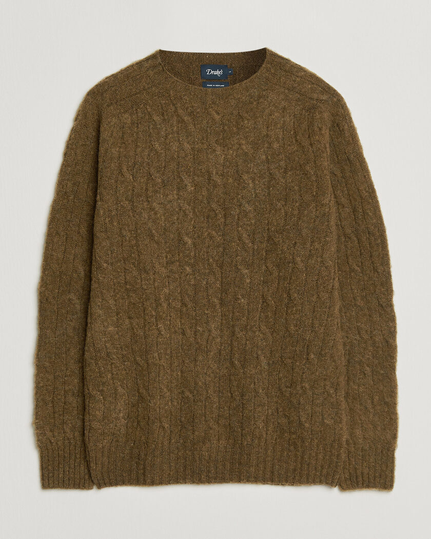 Drake's Brushed Shetland Cable Crew Moorland Olive – Vihreä