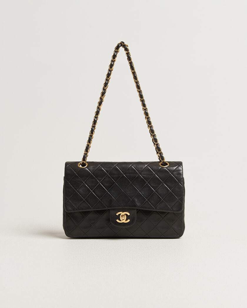 Louis Vuitton Pre-Owned Chanel Pre-Owned Classic Medium Double Flap Bag Lambskin Black – Musta