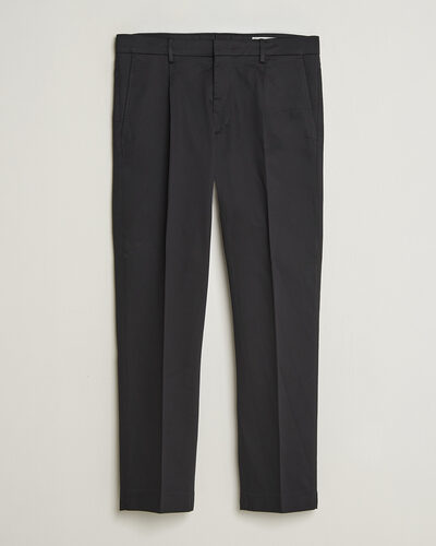 NN07 Bill Pleated Cotton Chinos Black
