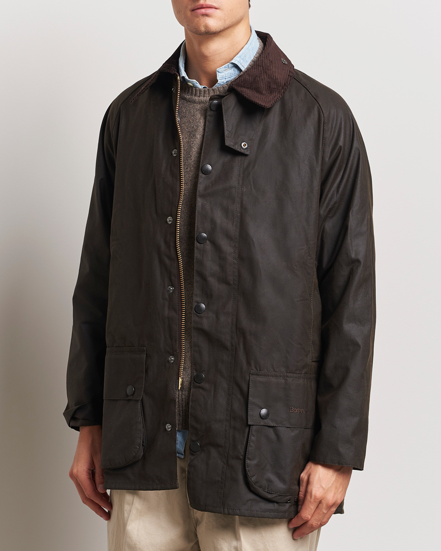 Mies | Takit | Barbour Lifestyle | Classic Beaufort Jacket Olive