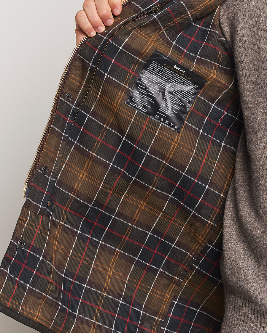 Mies | Takit | Barbour Lifestyle | Classic Beaufort Jacket Olive