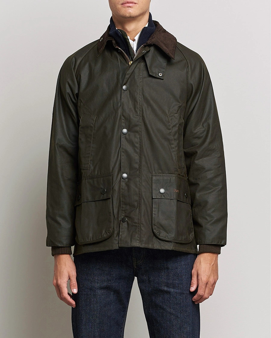 Mies | Vahakankaiset takit | Barbour Lifestyle | Classic Bedale Jacket Olive
