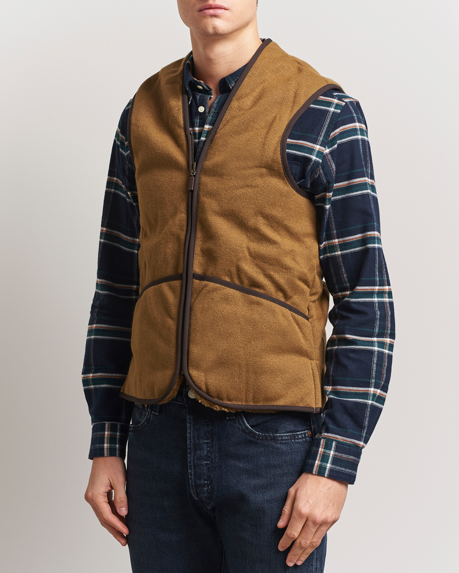 Mies | Ulkoliivit | Barbour Lifestyle | Warm Pile Waistcoat Zip-In Liner Brown