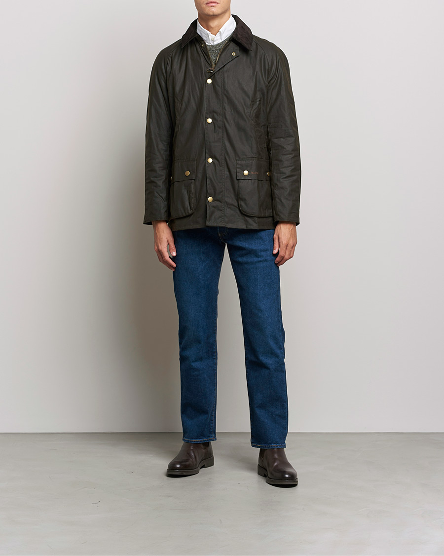 Mies | Takit | Barbour Lifestyle | Ashby Wax Jacket Olive