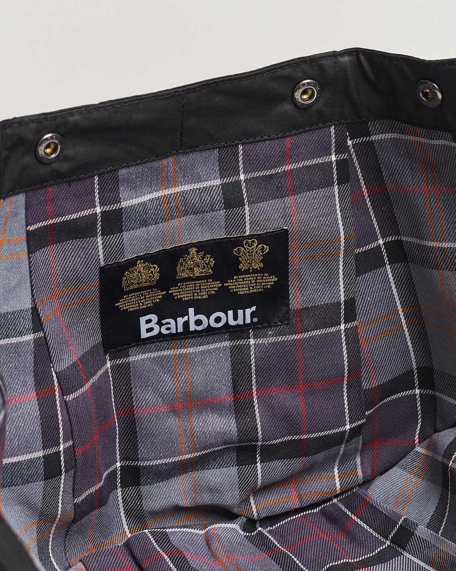 Mies | Takit | Barbour Lifestyle | Barbour LifestyleWaxed Cotton HoodBlack