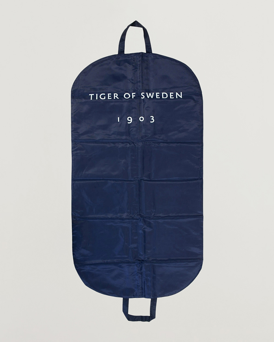 Mies | Laukut | Tiger of Sweden | Suit Cover Blue