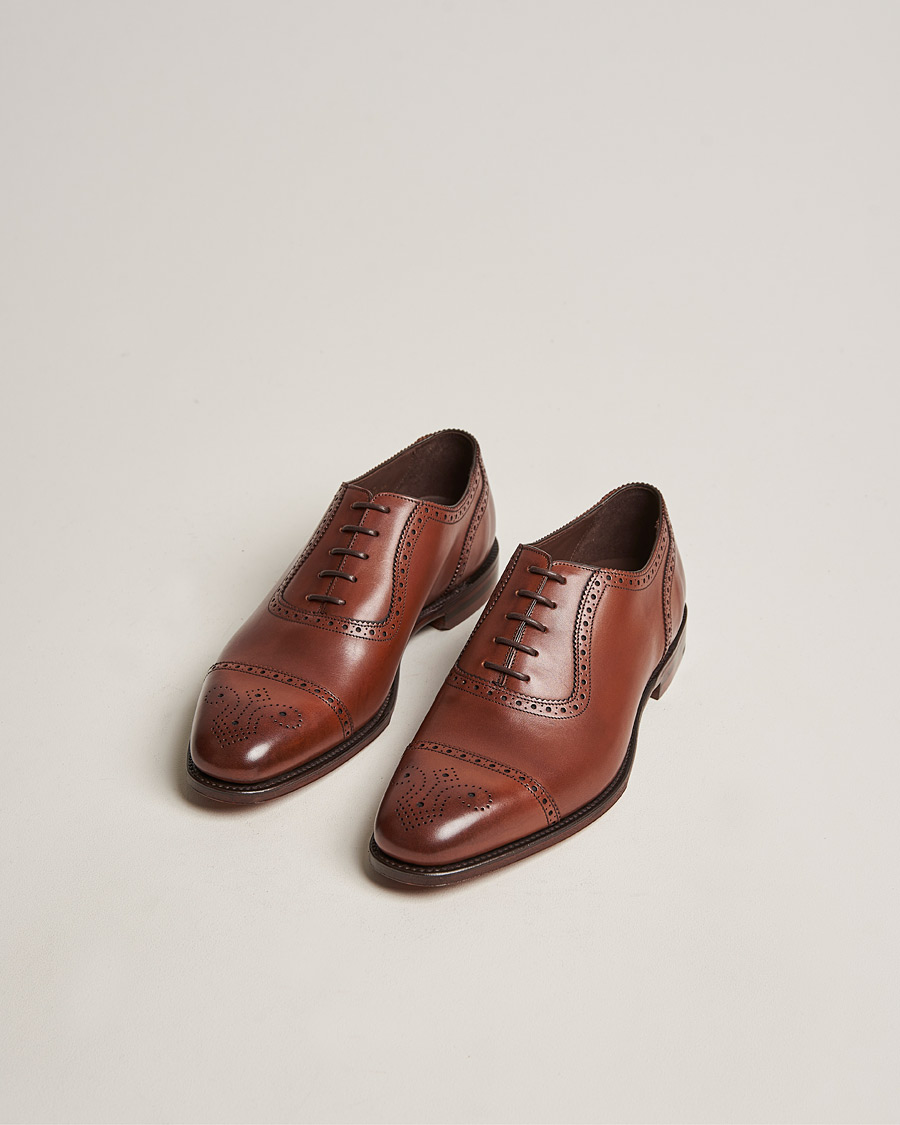 Mies | Käsintehdyt kengät | Loake 1880 | Strand Brogue Mahogany Burnished Calf