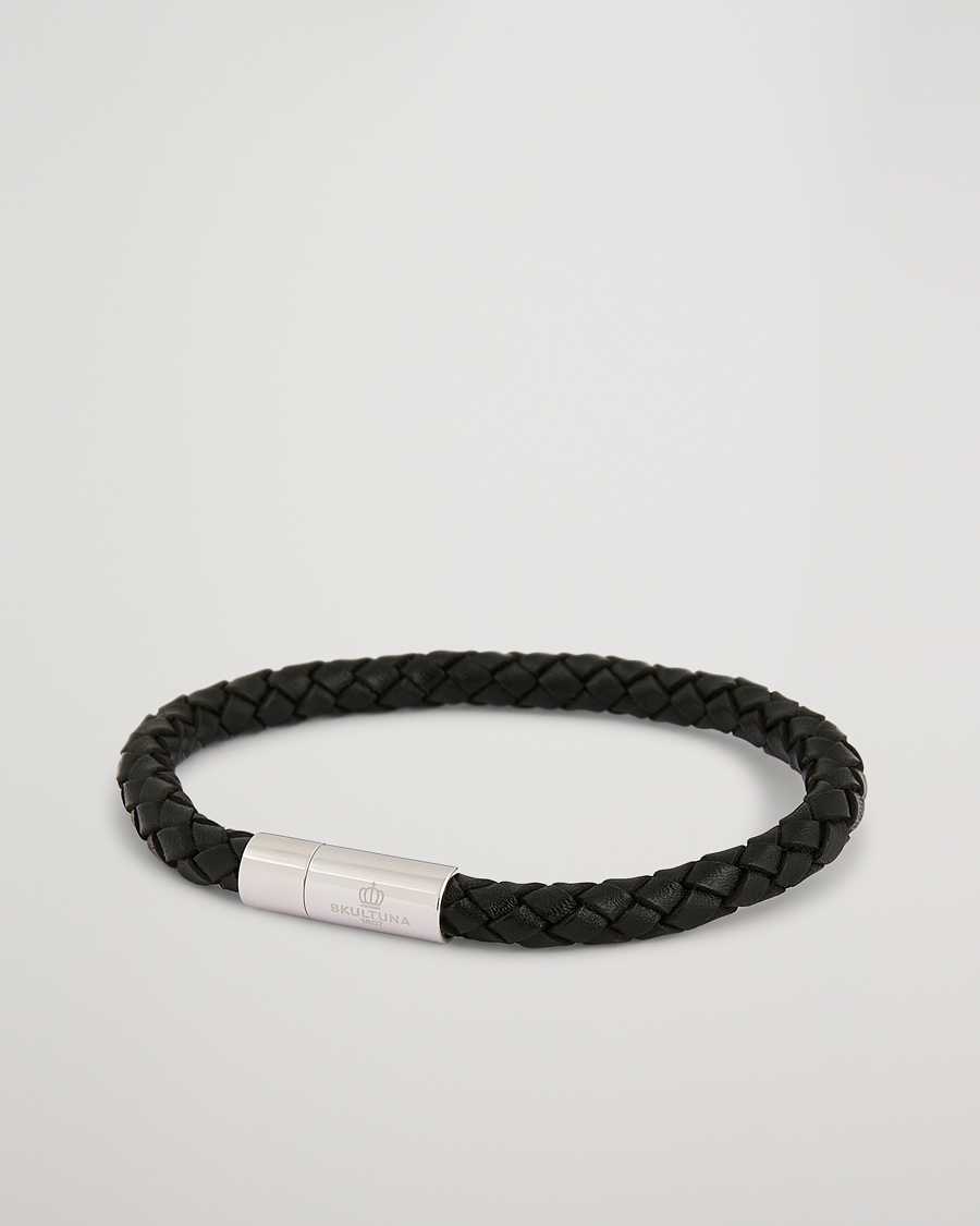 Mies | Rannekorut | Skultuna | One Row Leather Bracelet Black Steel