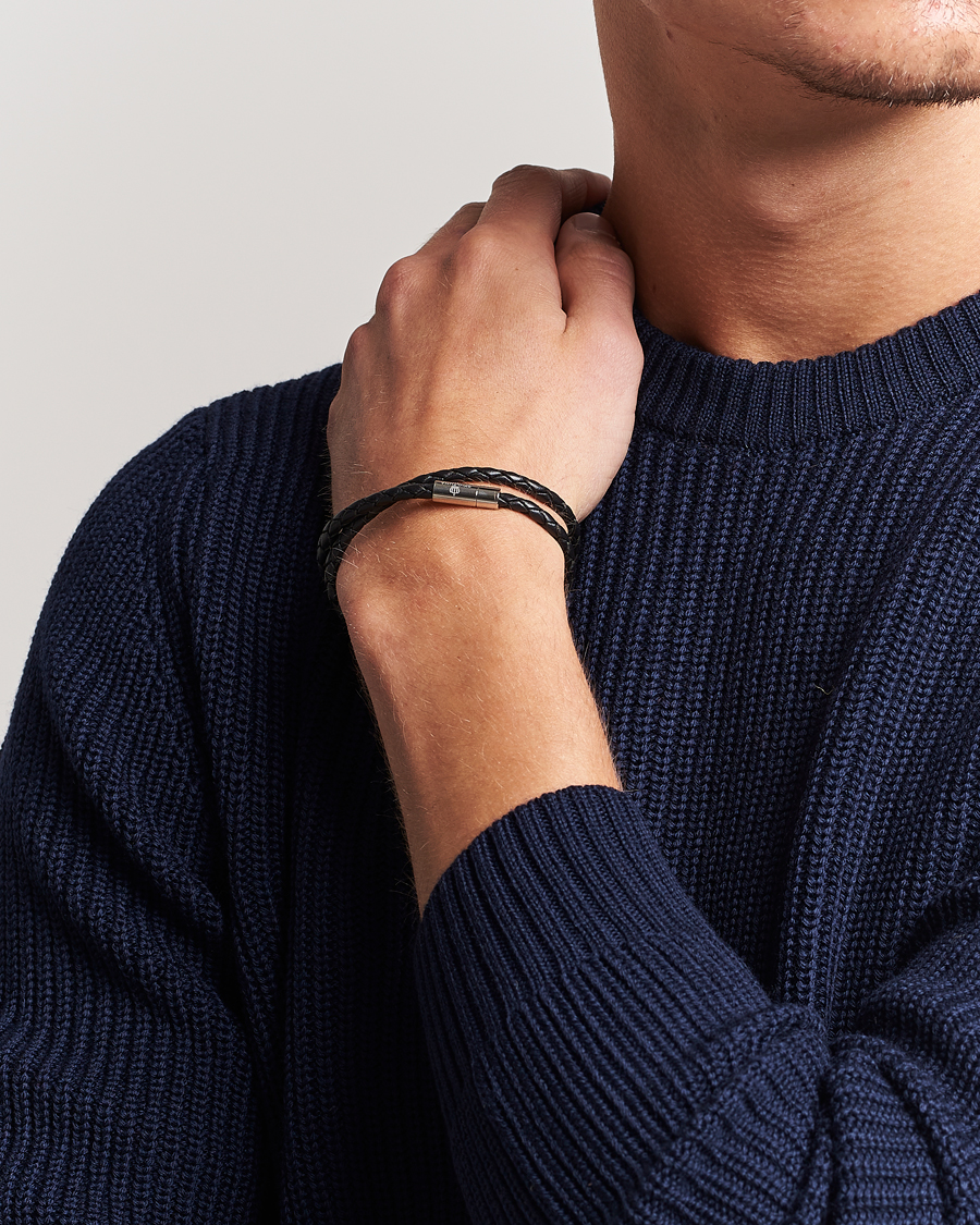 Mies | Korut | Skultuna | Two Row Leather Bracelet Black Steel